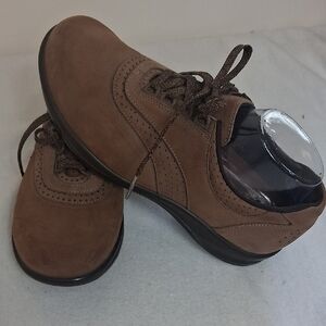 Women's SAS Walk Easy Walking Shoes, Brown Suede, Size 9W, Made In USA